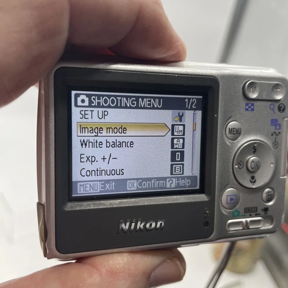 Nikon coolpix l4